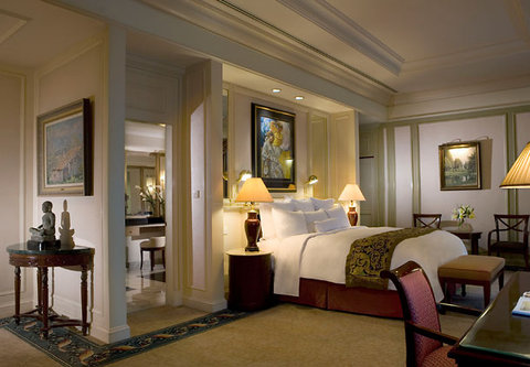 JW MARRIOTT SURABAYA HOTEL - Photo 10