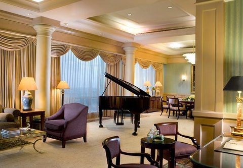 JW MARRIOTT SURABAYA HOTEL - Photo 9