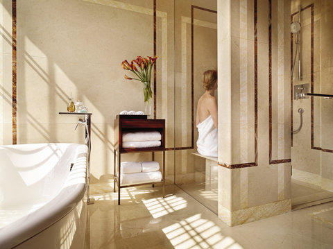 FOUR SEASONS HOTEL HANGZHOU AT WEST LAKE - Photo 4