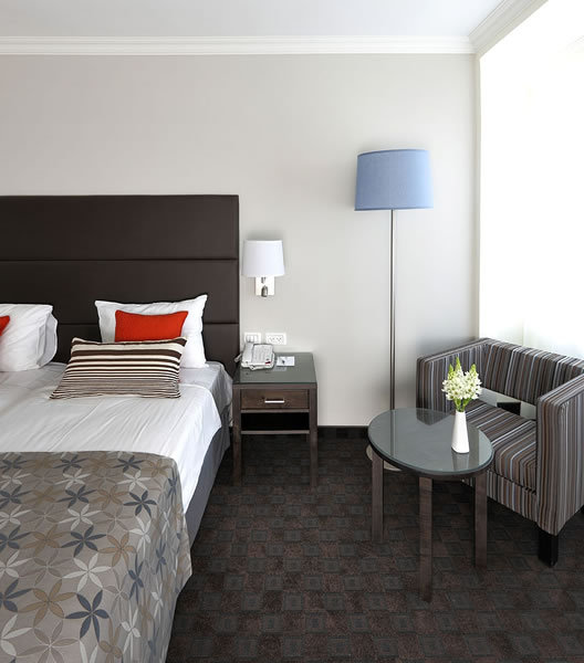 Metropolitan Hotel-guestroom-Superior Room.jpg