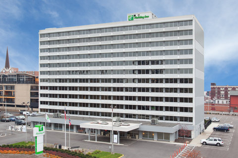 Holiday Inn Columbus Downtown Exterior Daytime