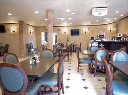  - Holiday Inn Rancho Cordova - US 50, Exit 18