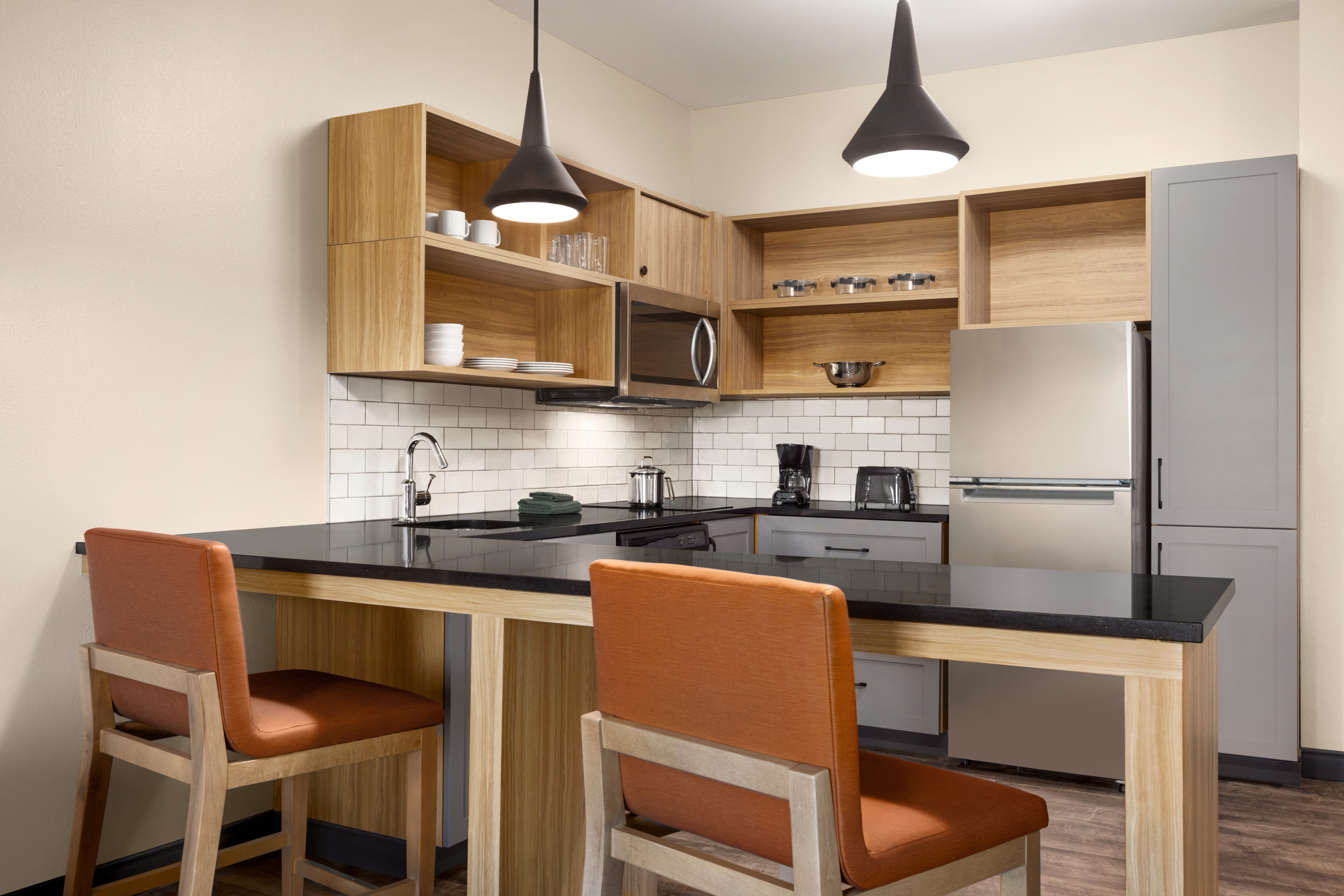 CANDLEWOOD STES ANNAPOLIS-guestroom-Kitchen Area One King One Bedroom Suite.jpg