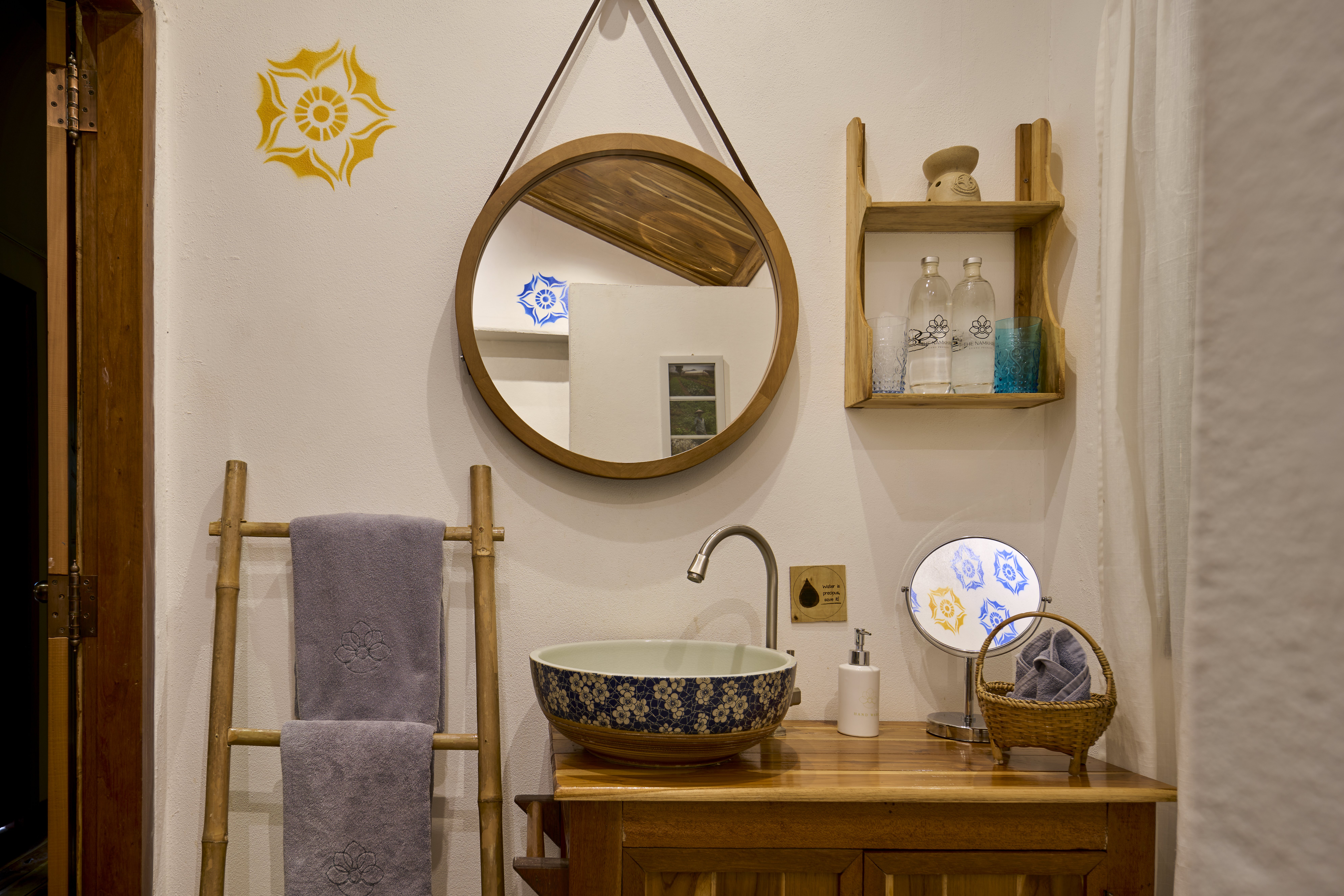 THE NAMKHAN-guestroom-Namkhan Deluxe Bathroom.jpg