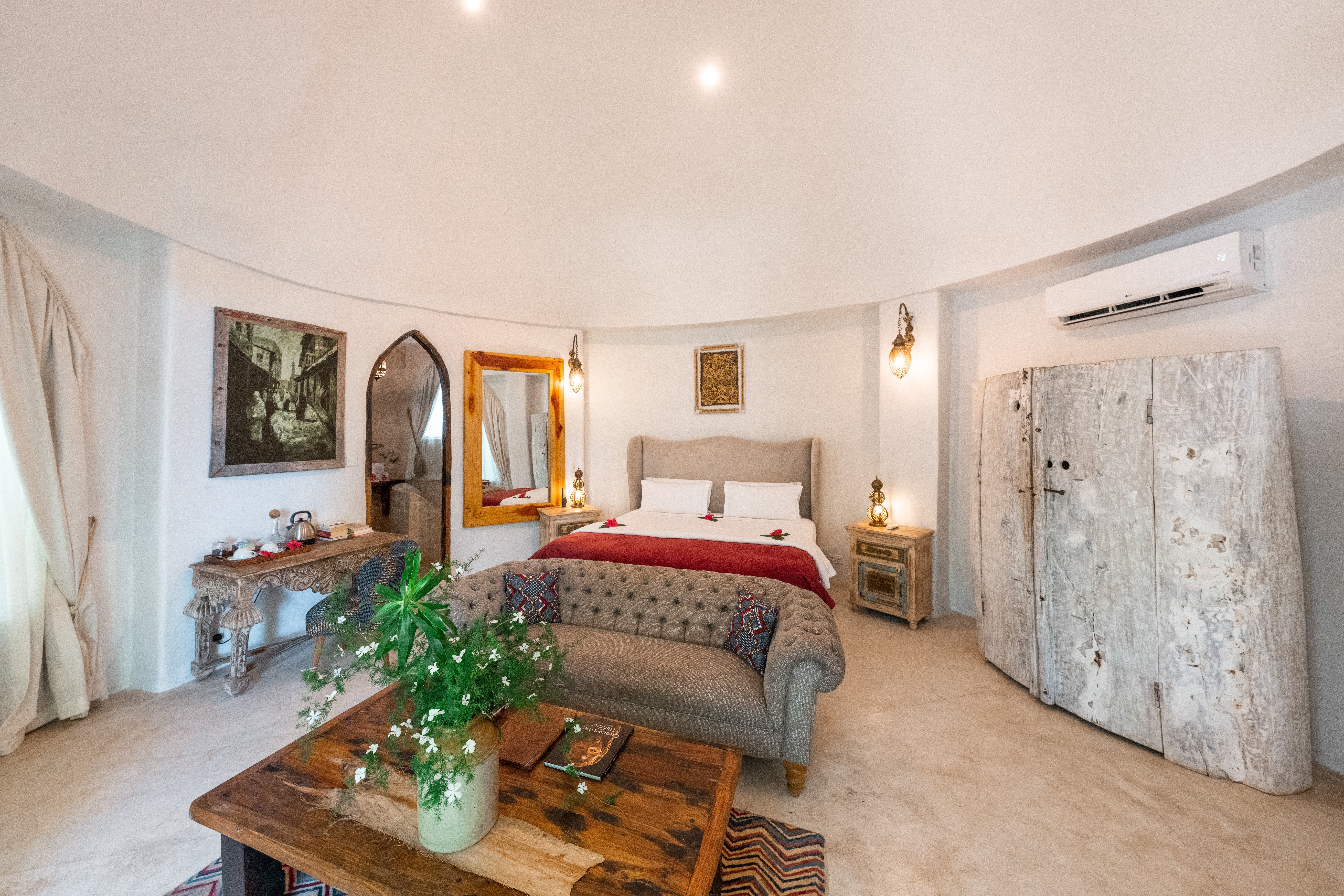 Xanadu Villas and Retreat-guestroom-Villa Umande - Bedroom.jpg