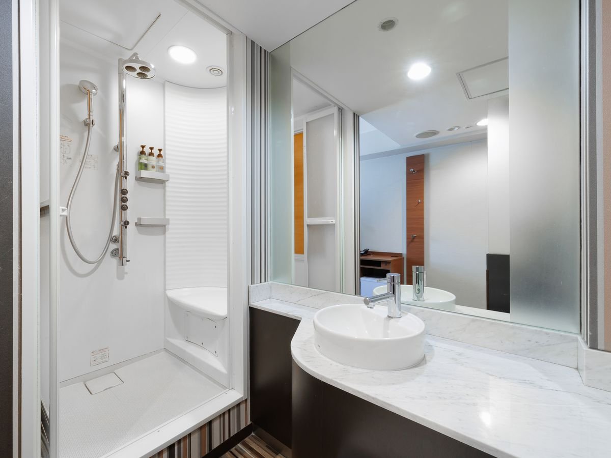 MYSTAYS NAGOYA SAKAE-guestroom-Shower Booth.jpg