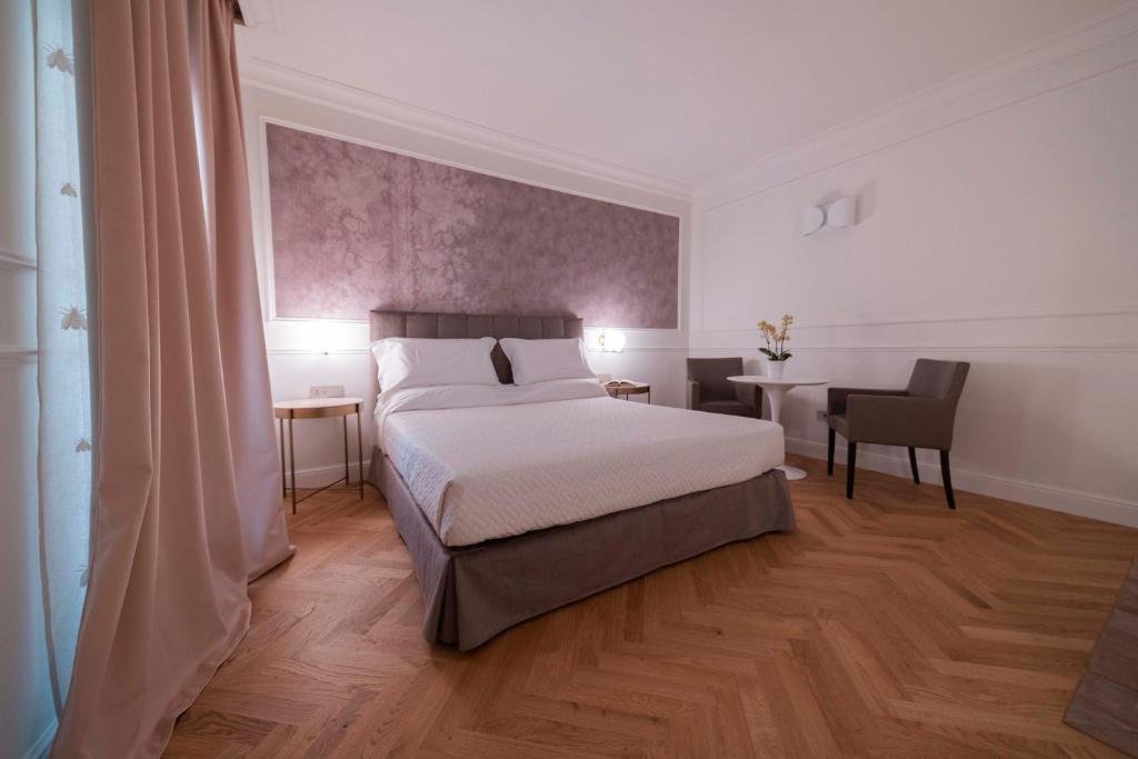 PALAZZO FRANCESCHINI-guestroom-GUEST ROOM.jpg