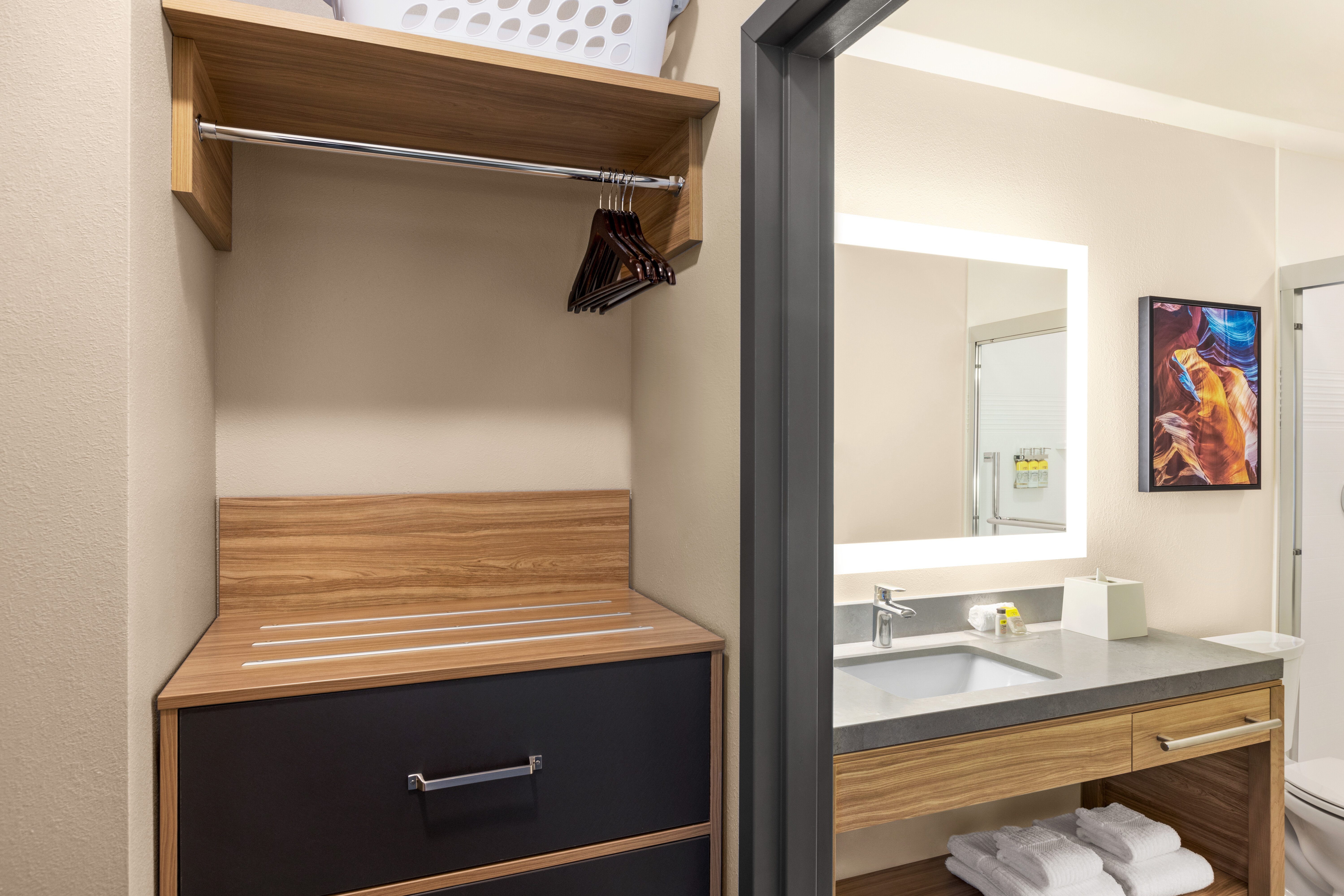 CANDLEWOOD STES WEST MEMPHIS BY IHG-guestroom-Guest Room.jpg