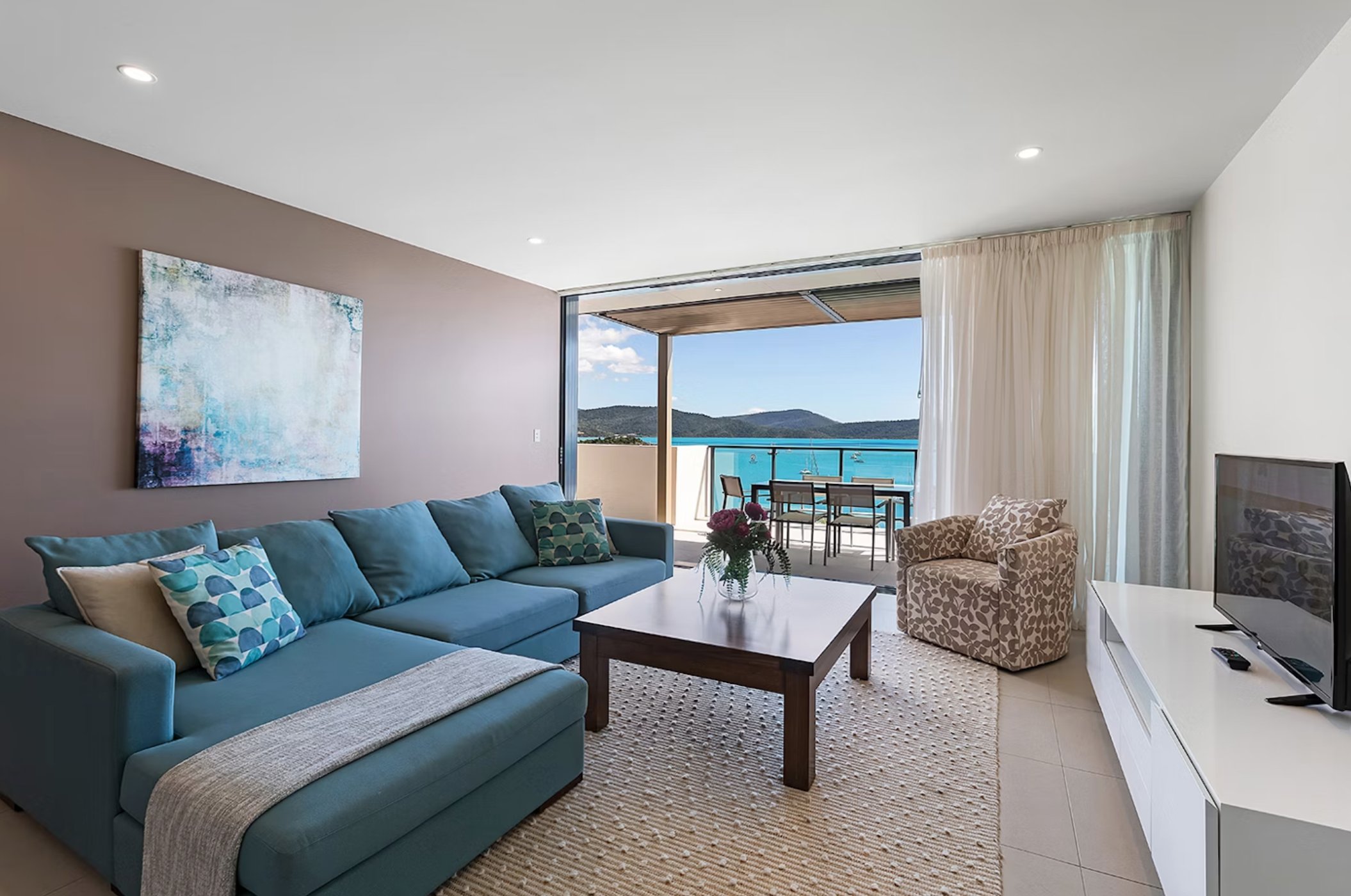 Mirage Whitsundays-guestroom-Deluxe Apartment Living Area.jpg