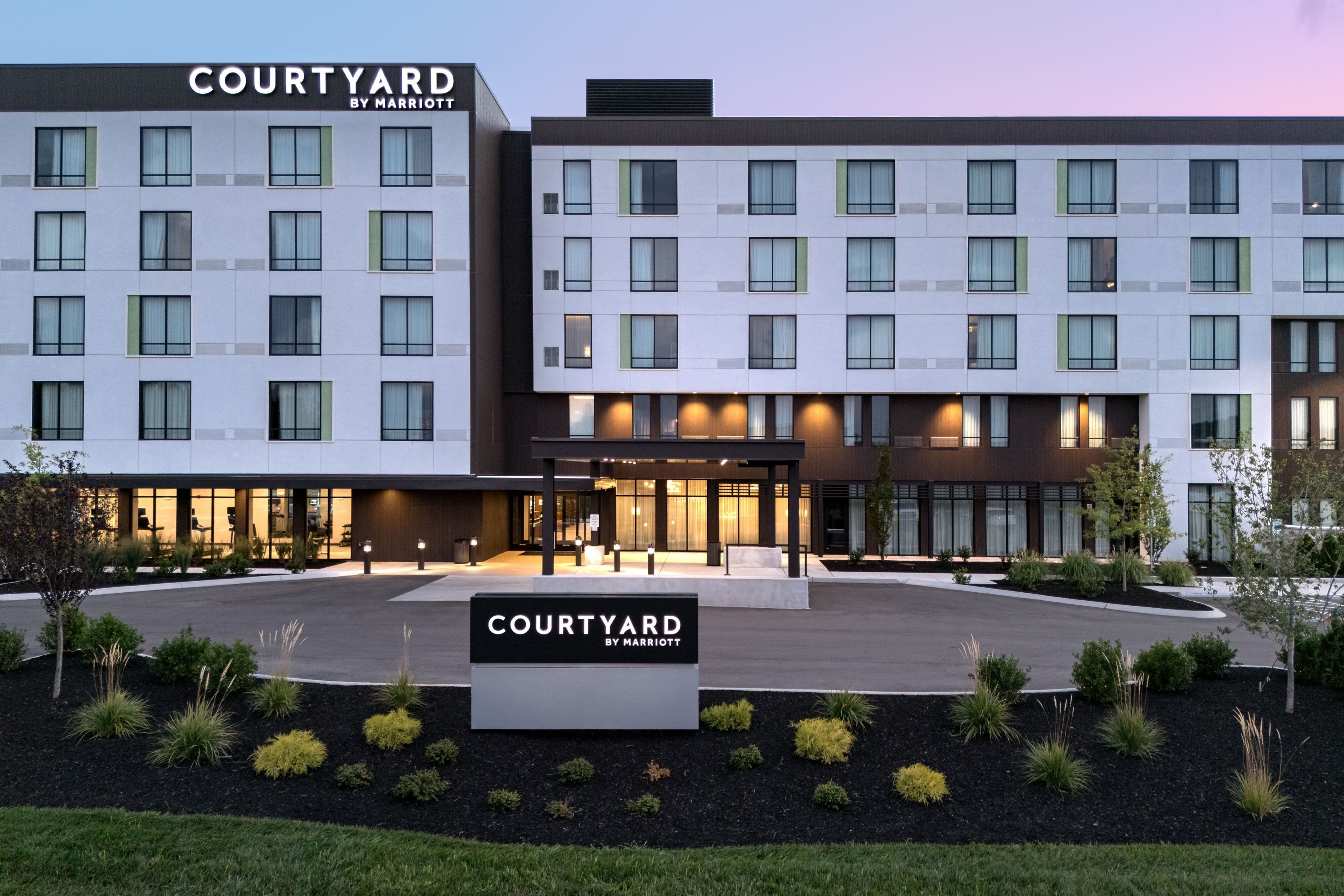 Courtyard by Marriott Smyrna