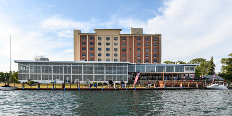 Welcome to Crowne Plaza Niagara Falls NY - Riverside!