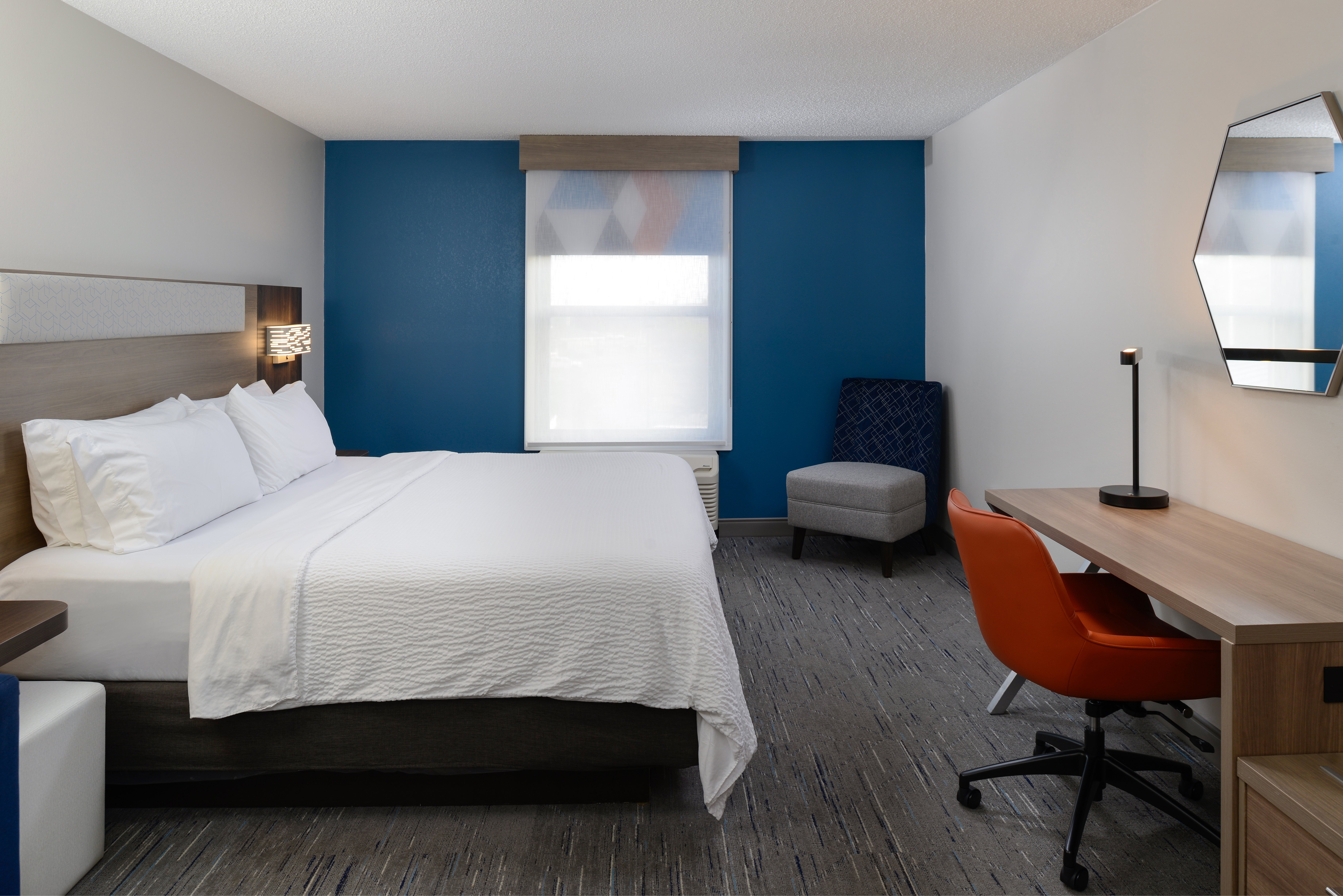 HOLIDAY INN EXP STES MARYSVILL BY I-guestroom-Suite.jpg