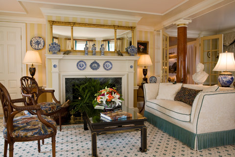 Rooms Claiborne House CCH Living Room