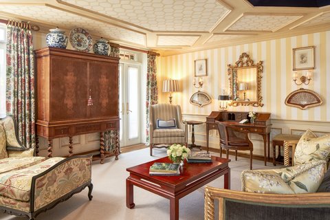 Rooms Room JS Sitting Area