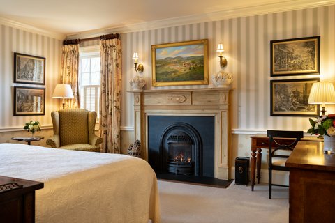 Rooms Room PMV Fireplace