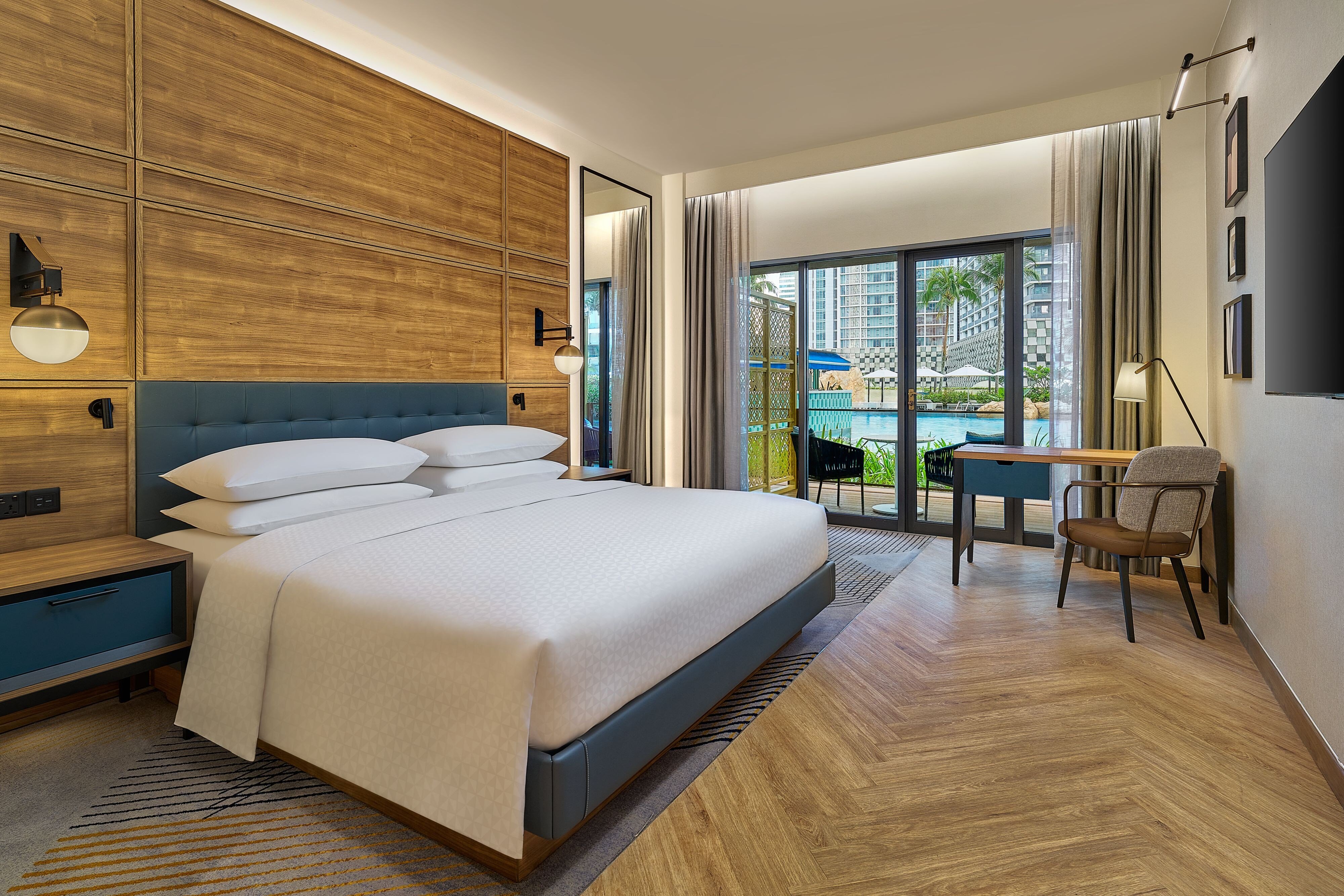 Four Points by Sheraton Kuala Lumpur City Centre-guestroom-Cabana King Room.jpg