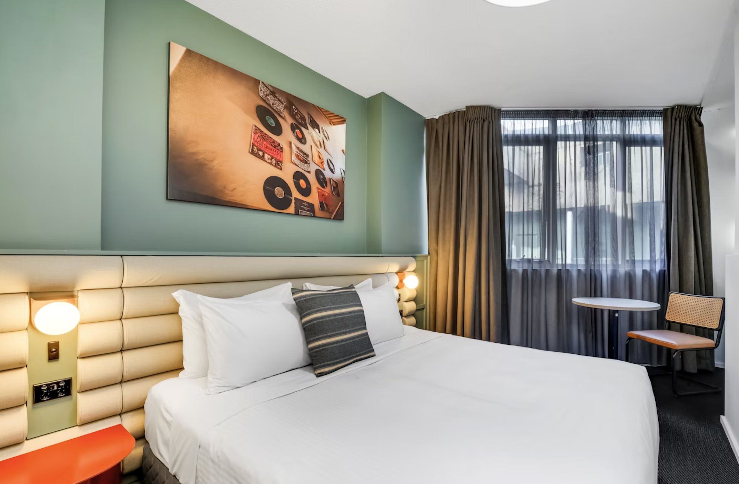 THE URBAN NEWTOWN-guestroom-Family Suite.jpg