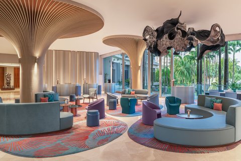 Lobby Livingroom Day View