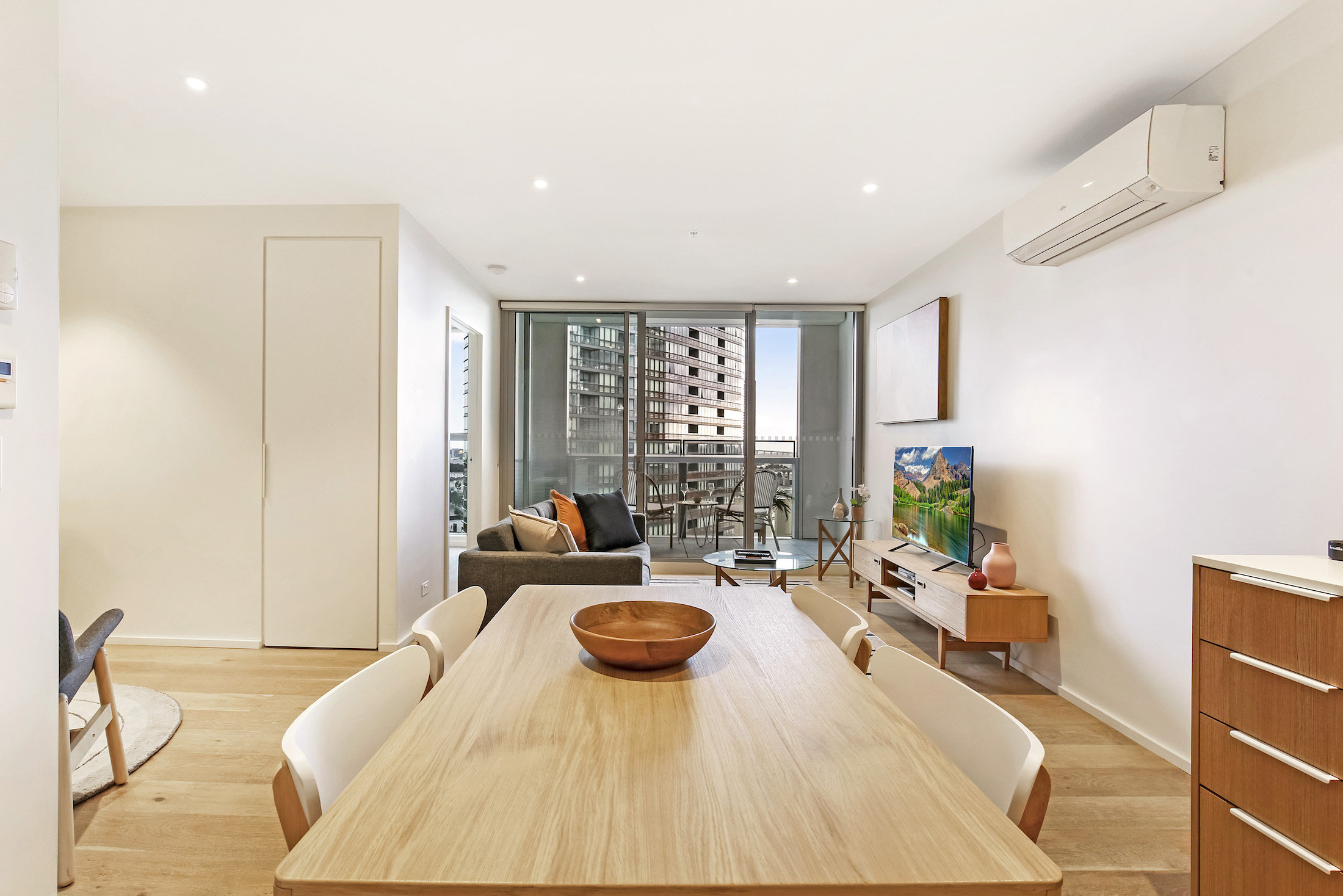 Astra Apartments Docklands-guestroom-1 Bedroom Apartment.jpg