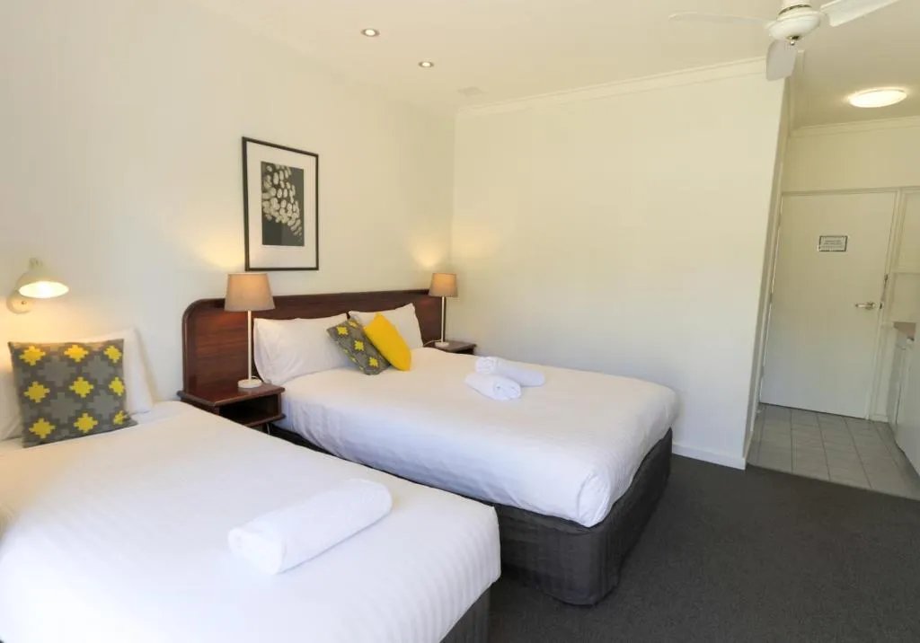 The Kingsley Motel - Manjimup-guestroom-BR Suite.jpg