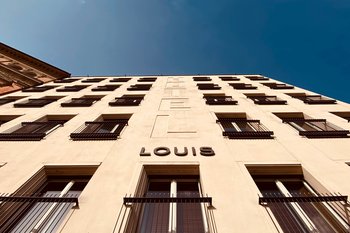 Louis Hotel