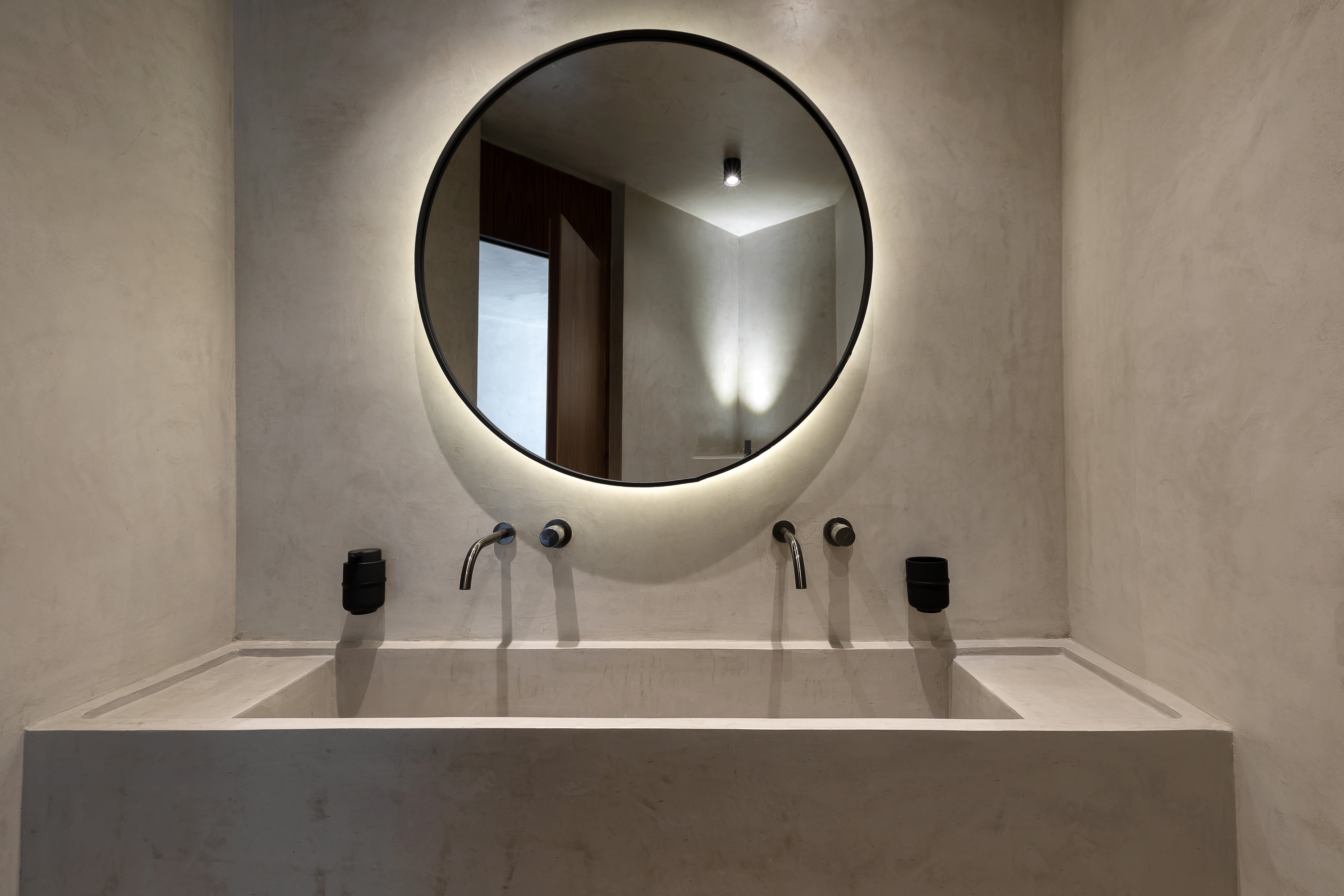 PNOES TINOS-guestroom-Bathroom.jpg