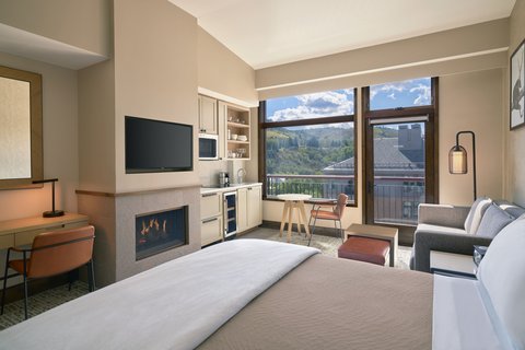 THE WESTIN RIVERFRONT RESORT - Photo 27