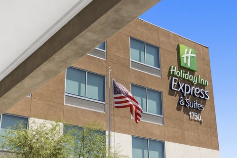Our hotel is the perfect stop for every traveler.