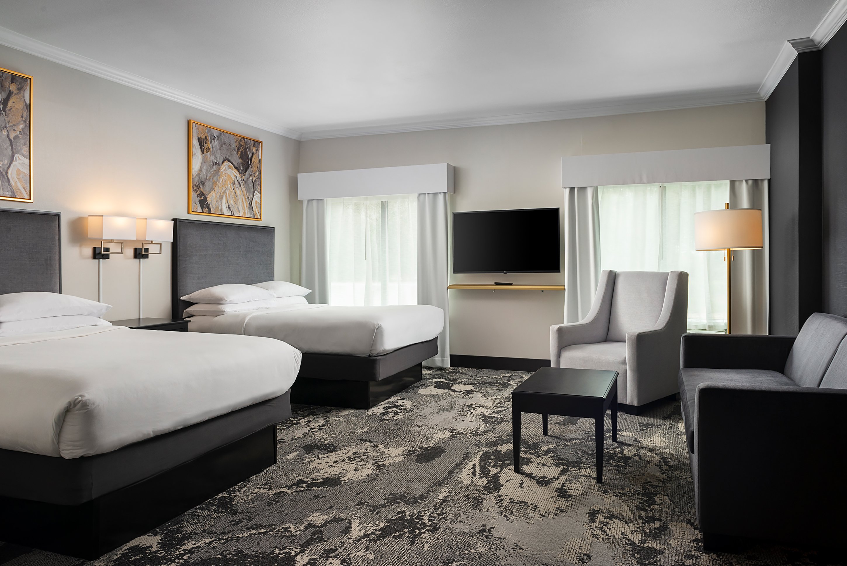 Champions Club Hotel Houston-guestroom-Deluxe Twin.jpg