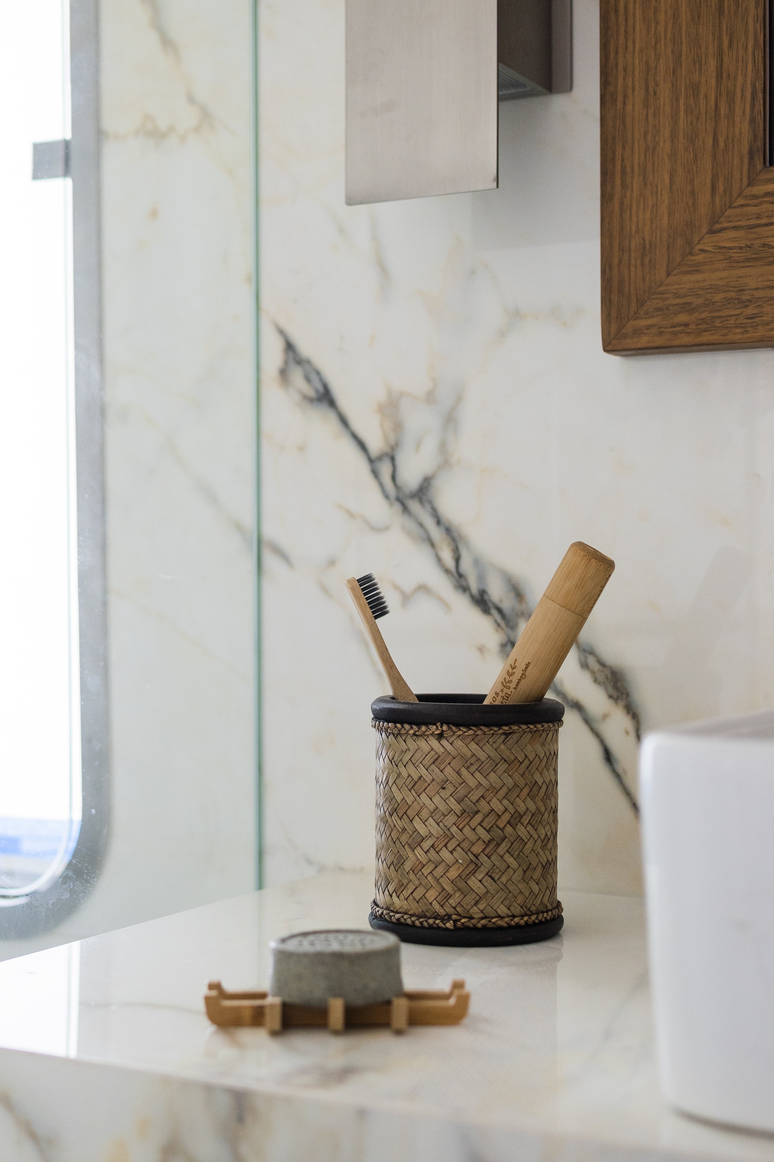 MY Kontiki Wayra-guestroom-Bathroom.jpg