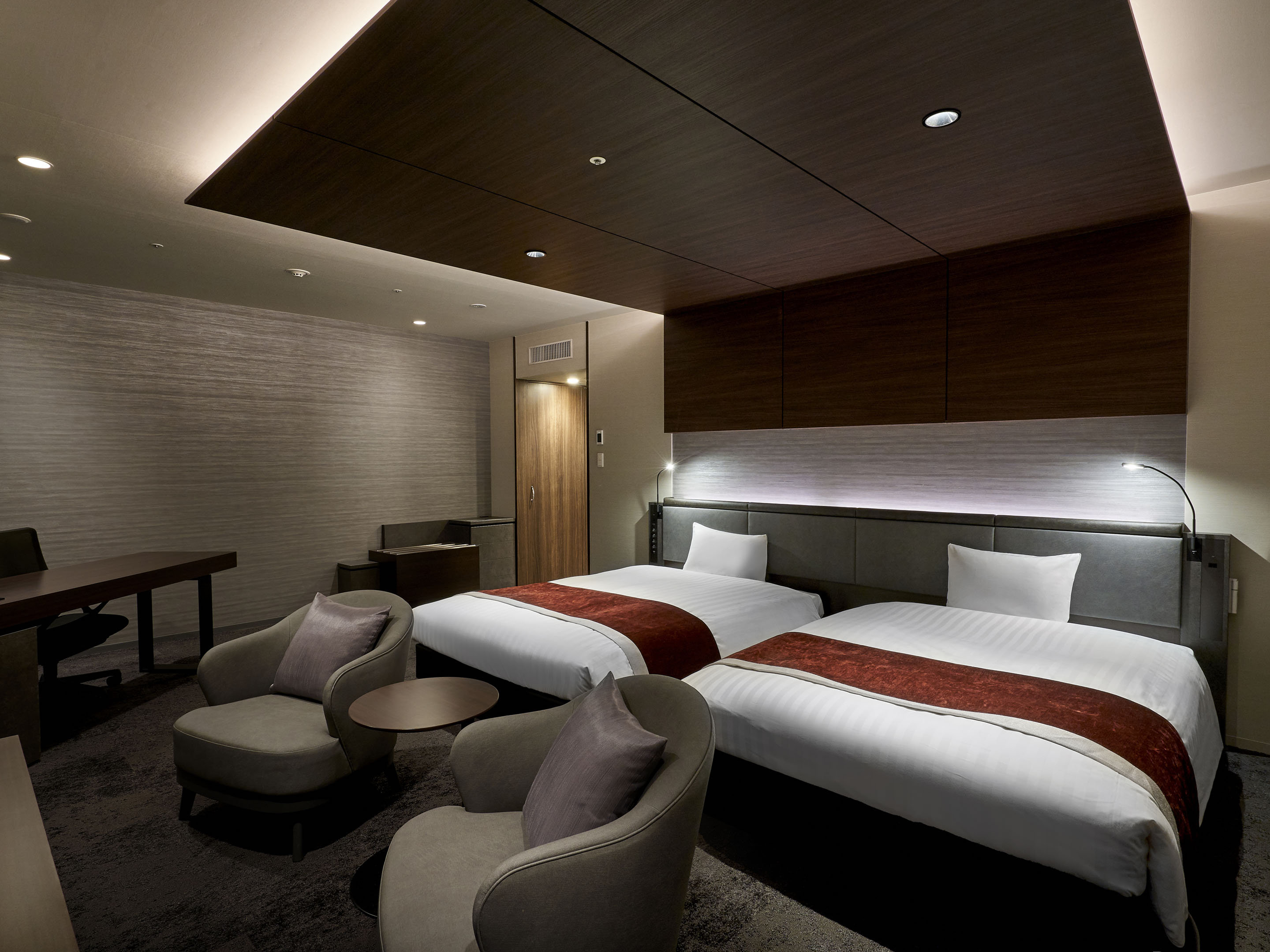 Daiwa Roynet Fukuyama Ekimae-guestroom-Junior suite twin.jpg
