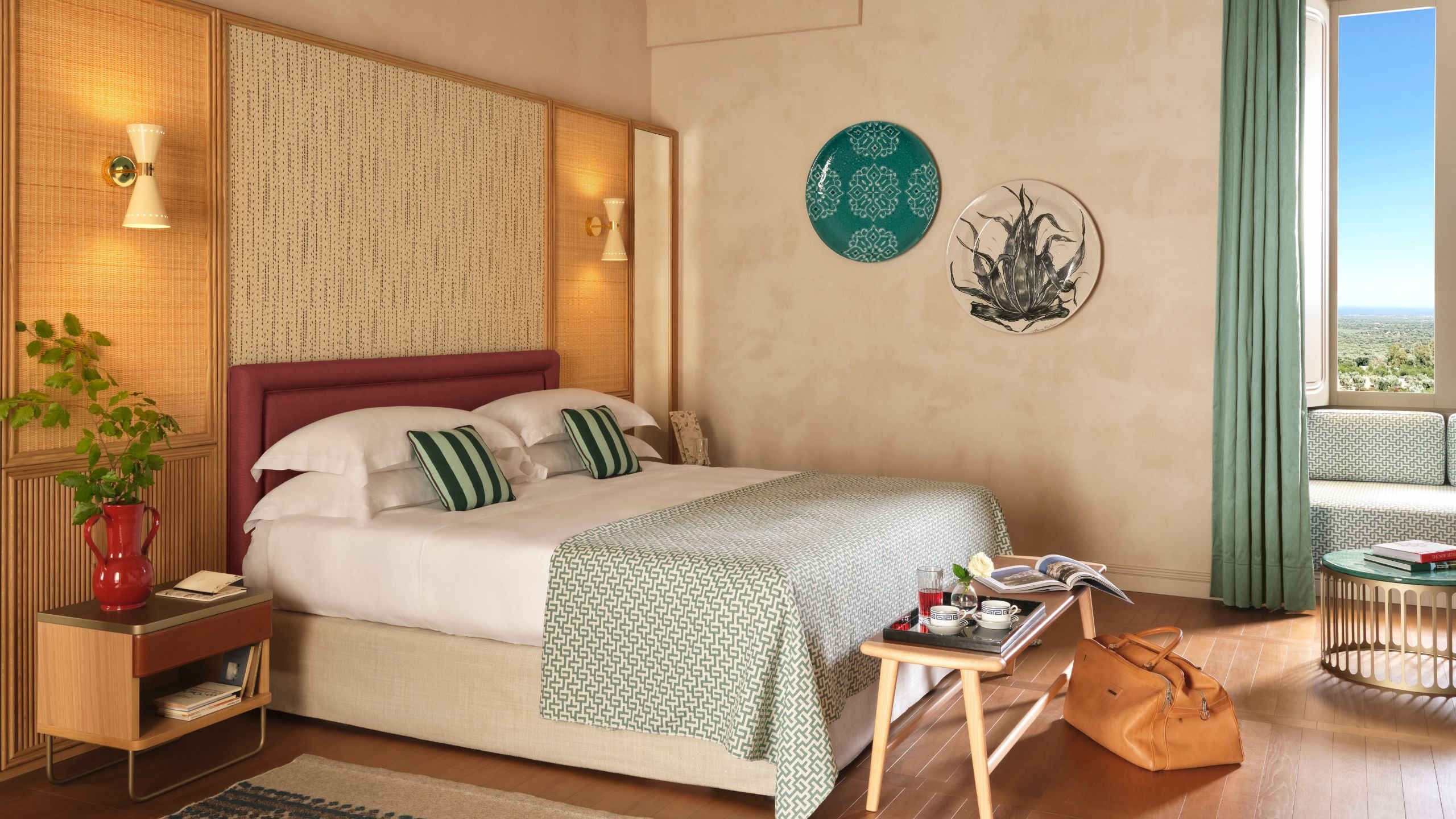 VISTA Ostuni-guestroom-Deluxe.jpg