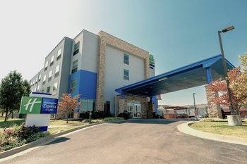 Holiday Inn Exp Stes Tahlequah By I