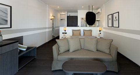 Deluxe Beach Villa Bedroom