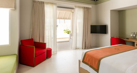 Grand Beach Villa With Pool Bedroom