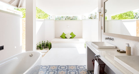 Grand Beach Villa With Pool Bathroom View