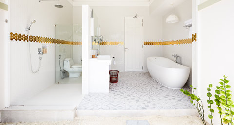 Grand Beach Villa Bathroom