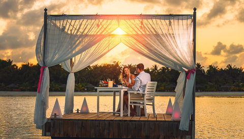 Sun Siyam Olhuveli Floating Platform Dinner