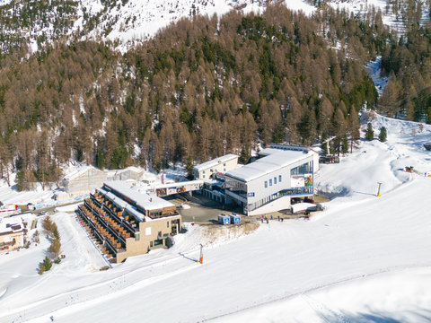 NIRA ALPINA - Photo 2