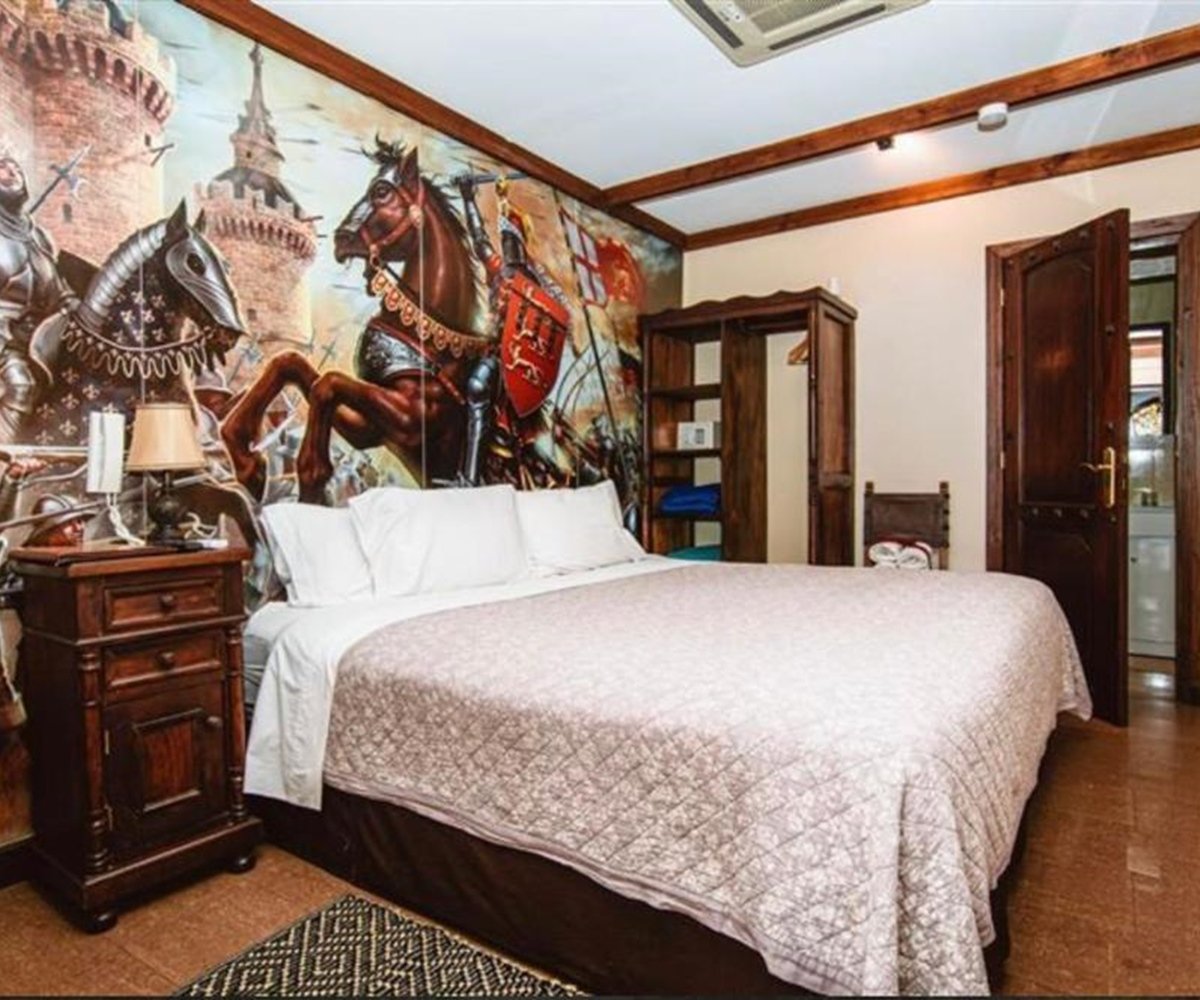 CASTILLO VI�A DEL MAR-guestroom-CE8A05 Guest Room.jpg