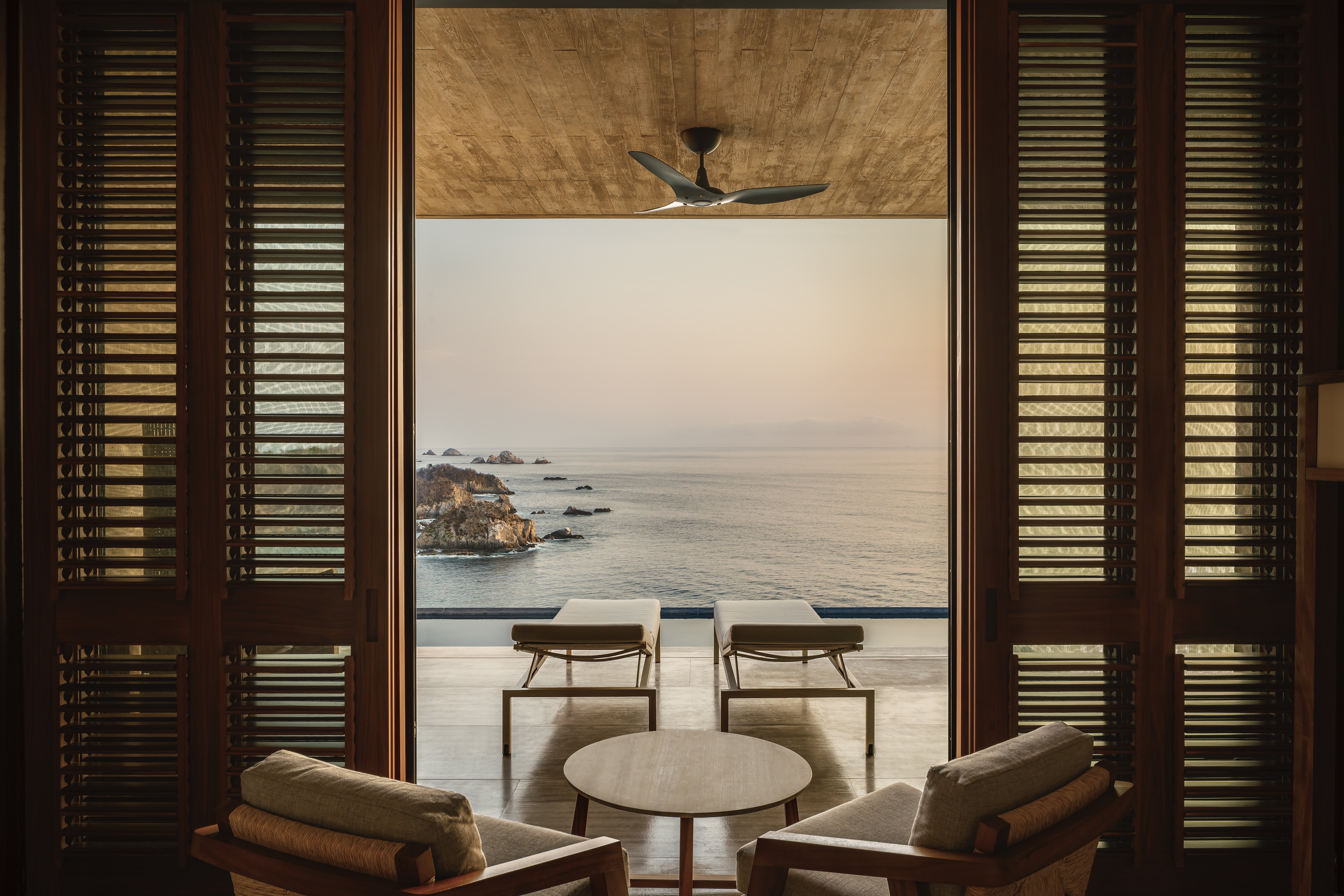 FOUR SEASONS RESORT TAMARINDO-guestroom-Panoramic Cliffside Suite.jpg