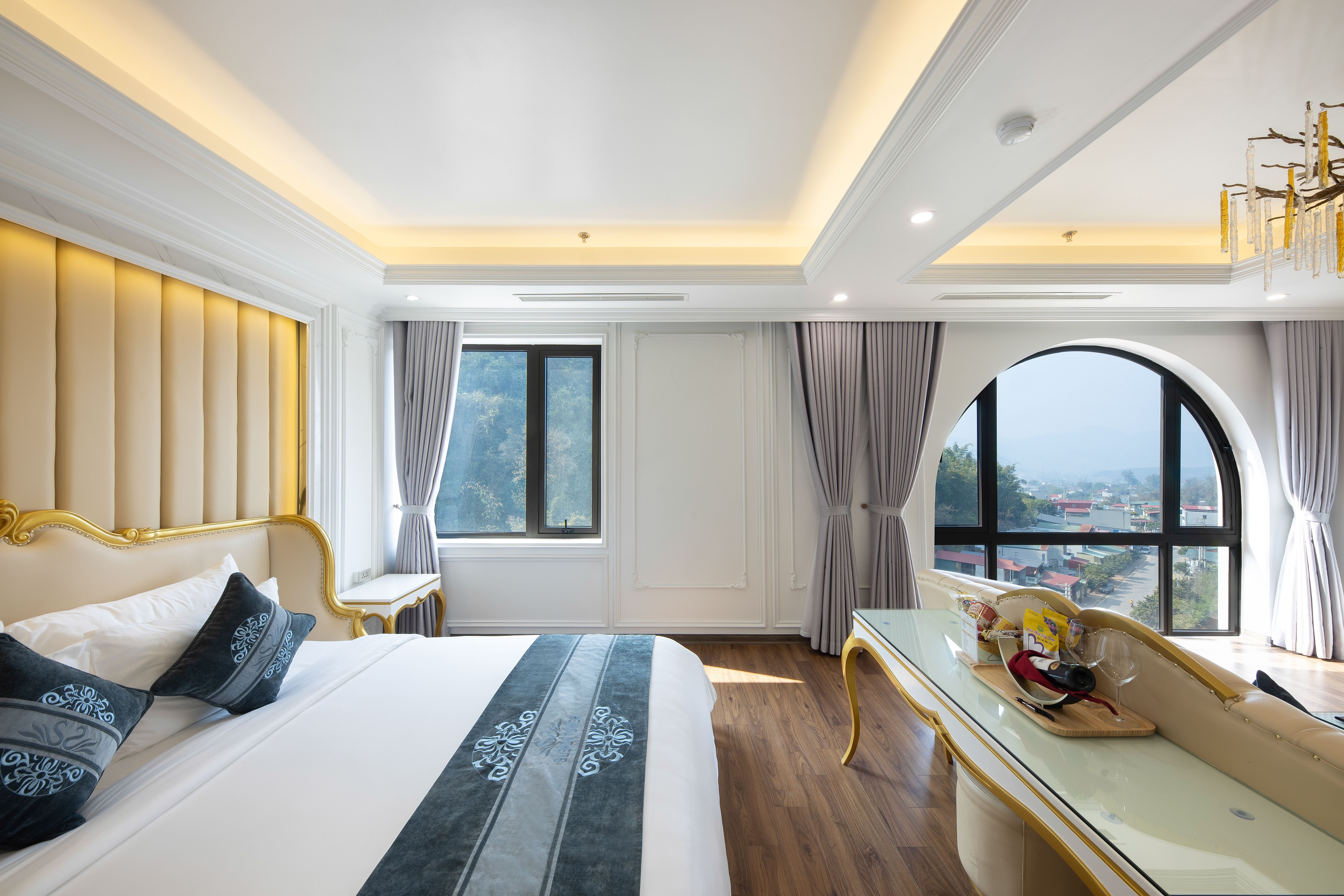 GLENDA TOWER MOC CHAU HOTEL-guestroom-Junior Suite.jpg