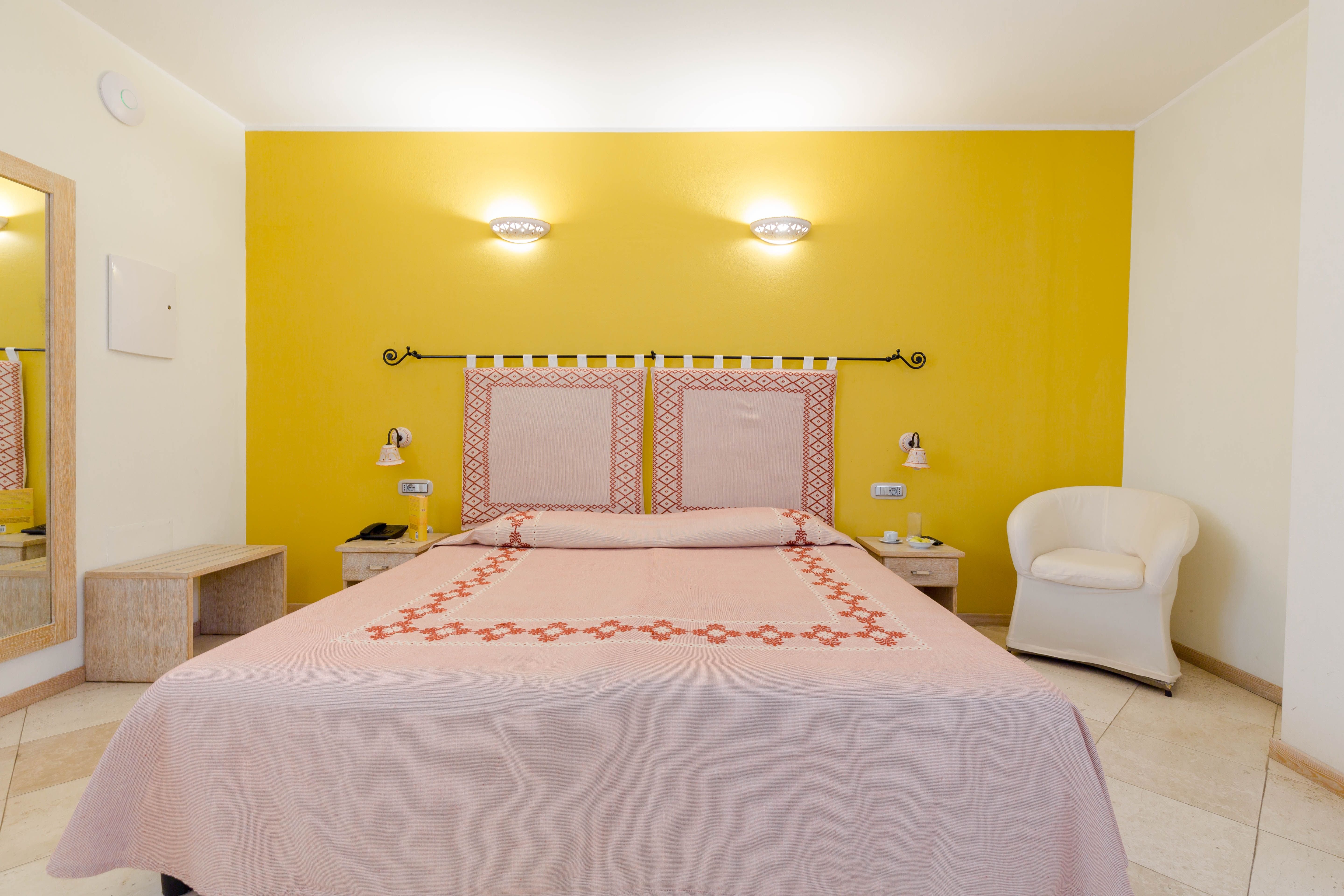 HOTEL DOMOMEA-guestroom-Double or Twin Standard Room.jpg