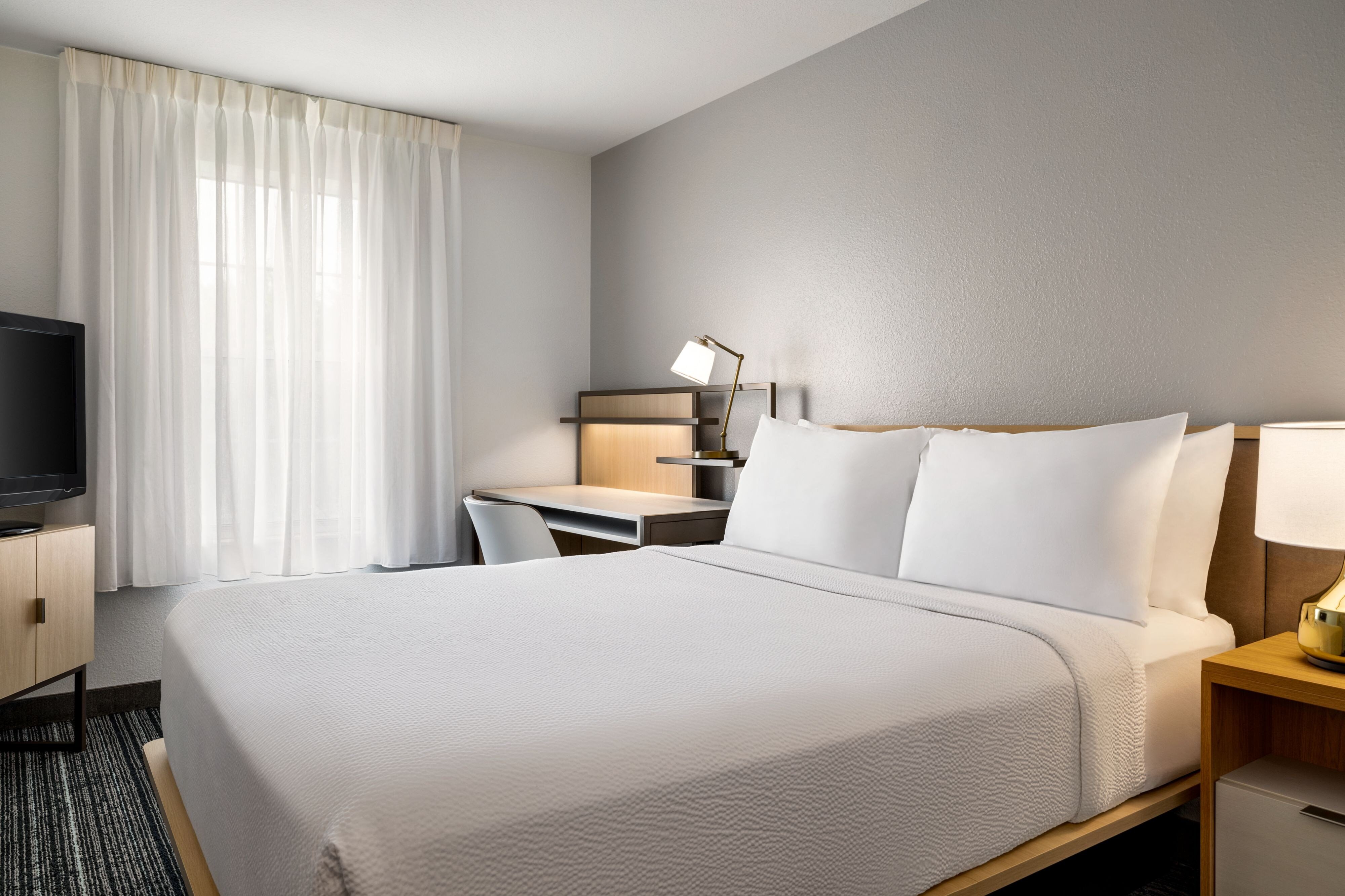 TownePlace Suites by Marriott Fort Meade National Business Park-guestroom-Two bedroom suite . Queen bed.jpg