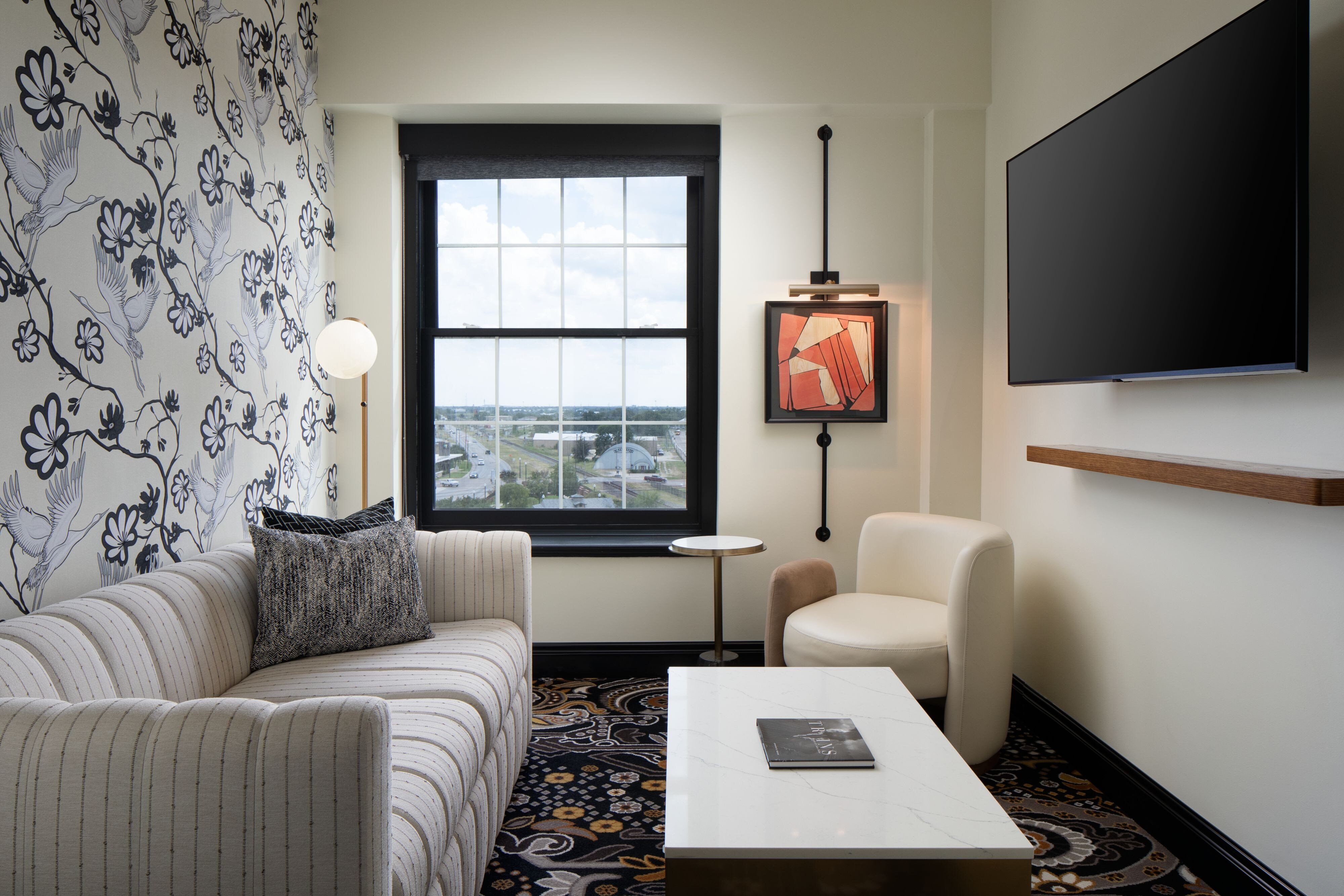 The LaSalle Hotel Bryan College Station a Tribute Portfolio Hotel-guestroom-King Suite.jpg
