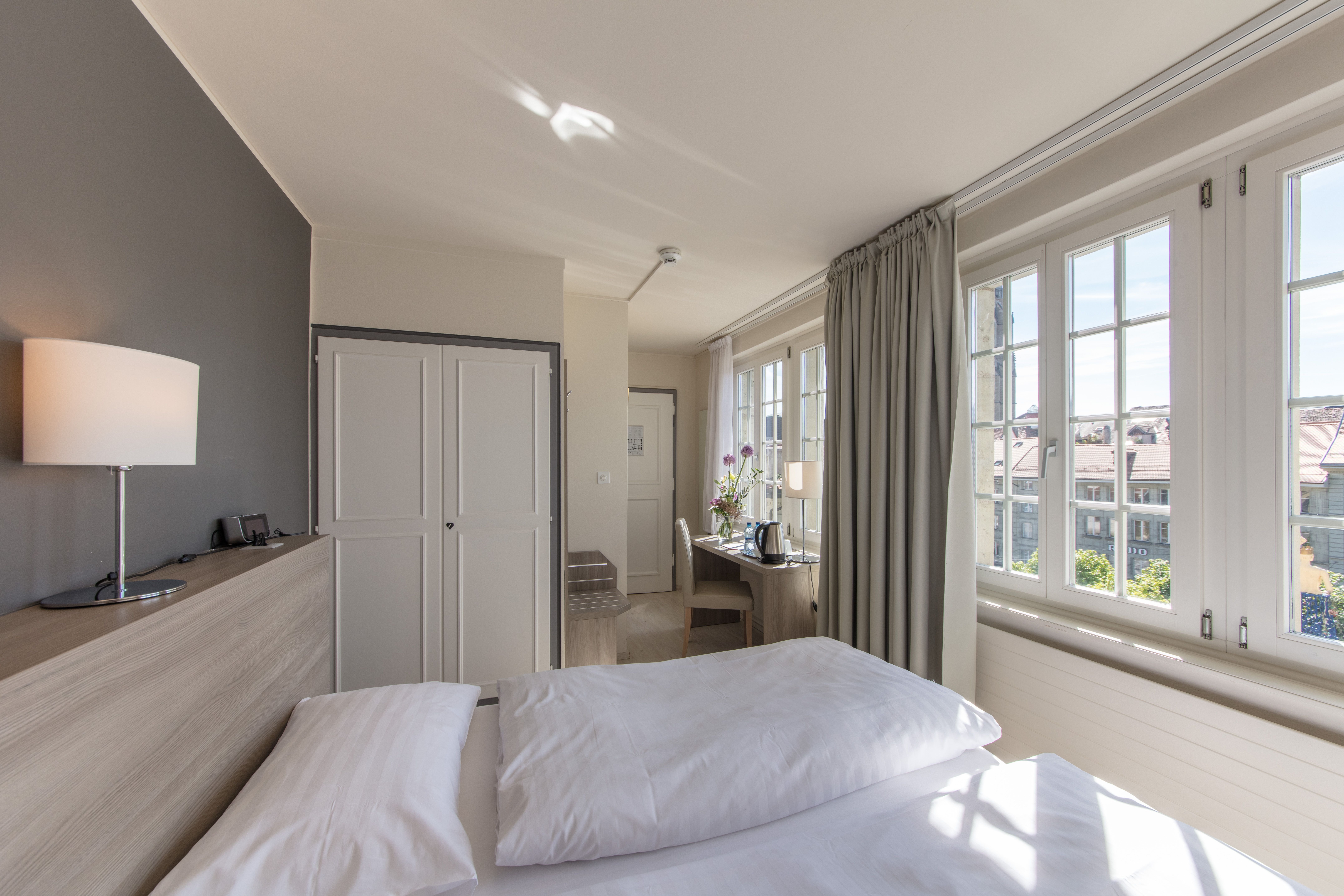 HOTEL DE LA ROSE-guestroom-Double room.jpg