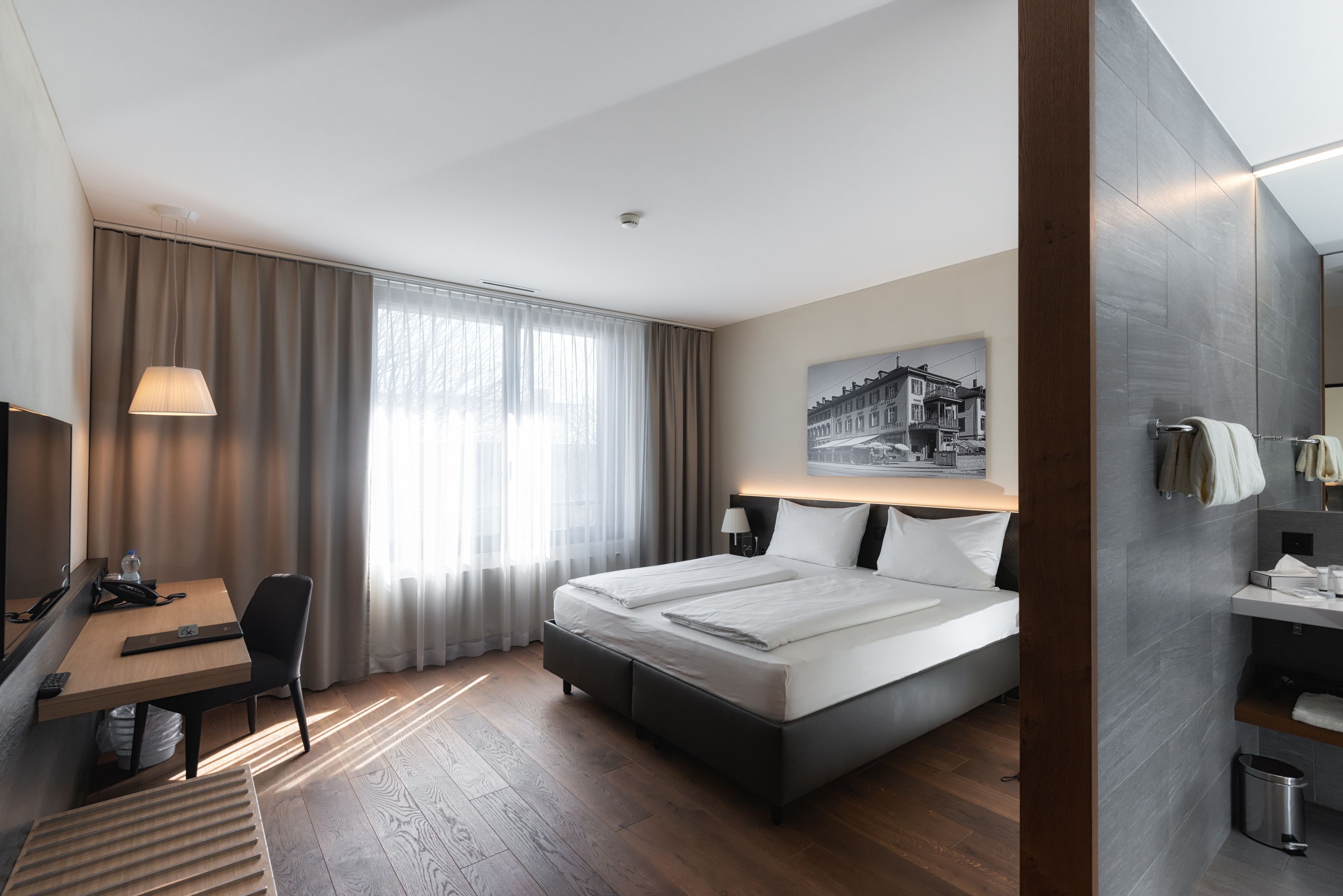 HOTEL ONE66-guestroom-Standard double room.jpg