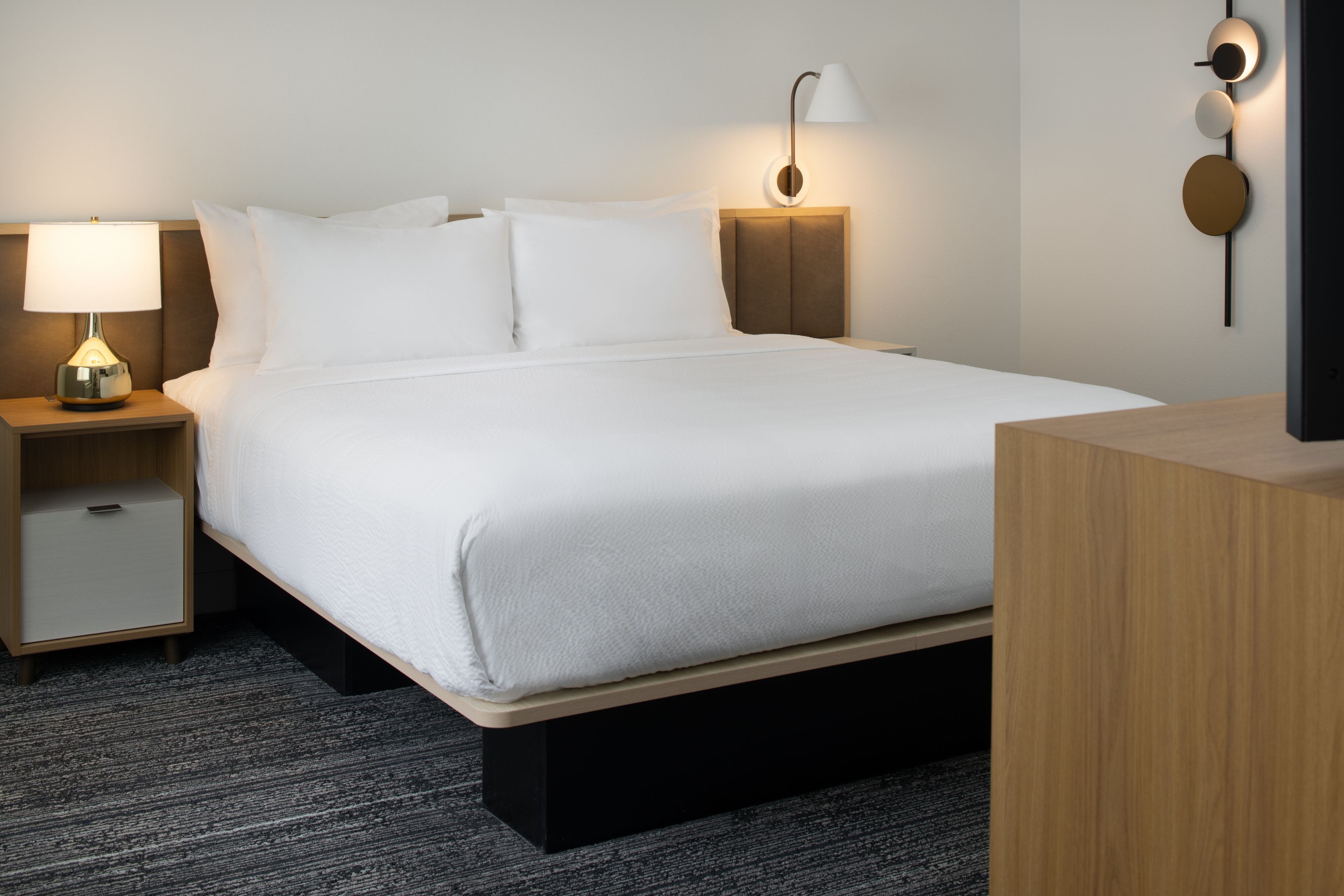 TownePlace Suites by Marriott Eugene-guestroom-One Bedroom Suite.jpg