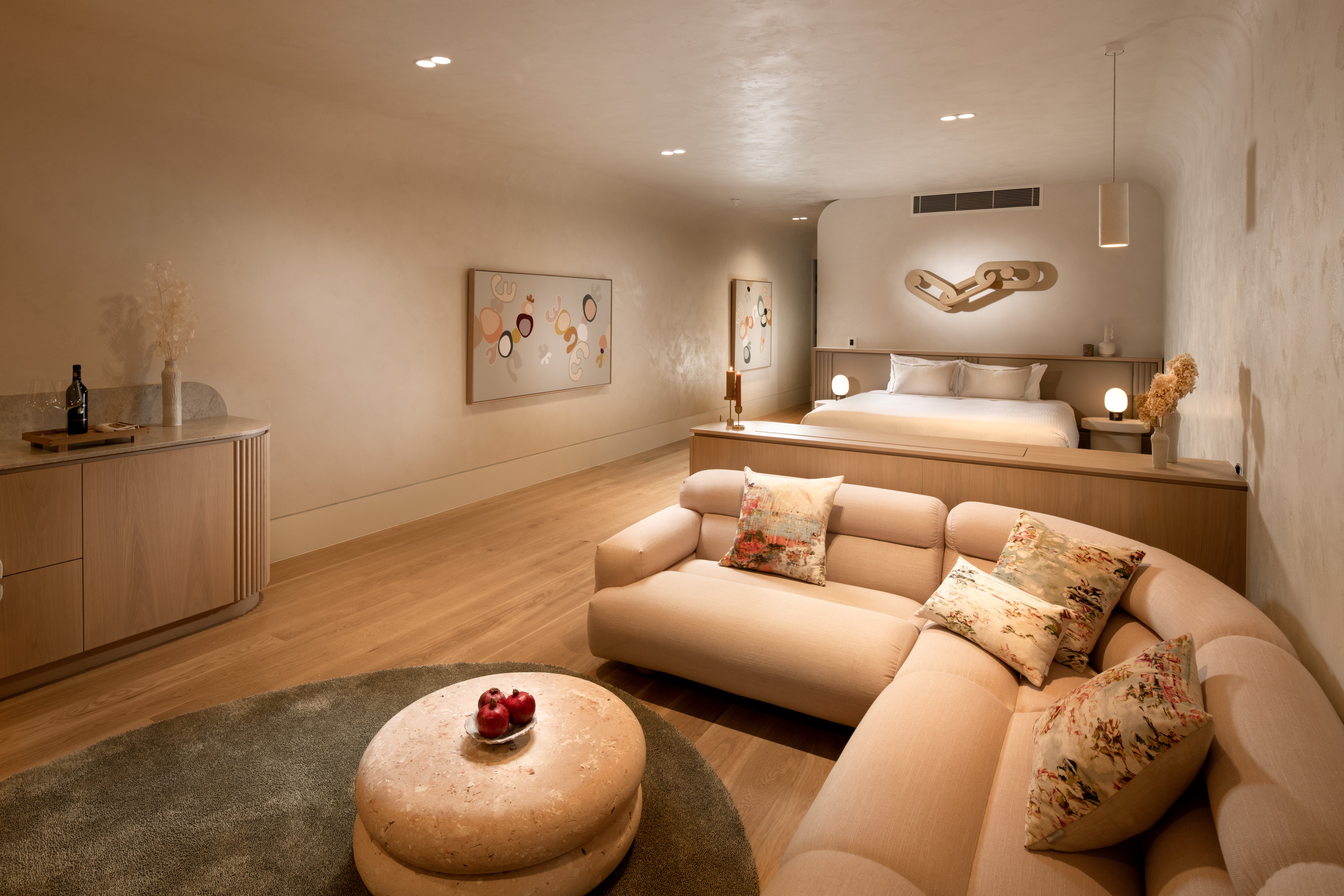 KINGSFORD THE BAROSSA-guestroom-Valley View Suite.jpg