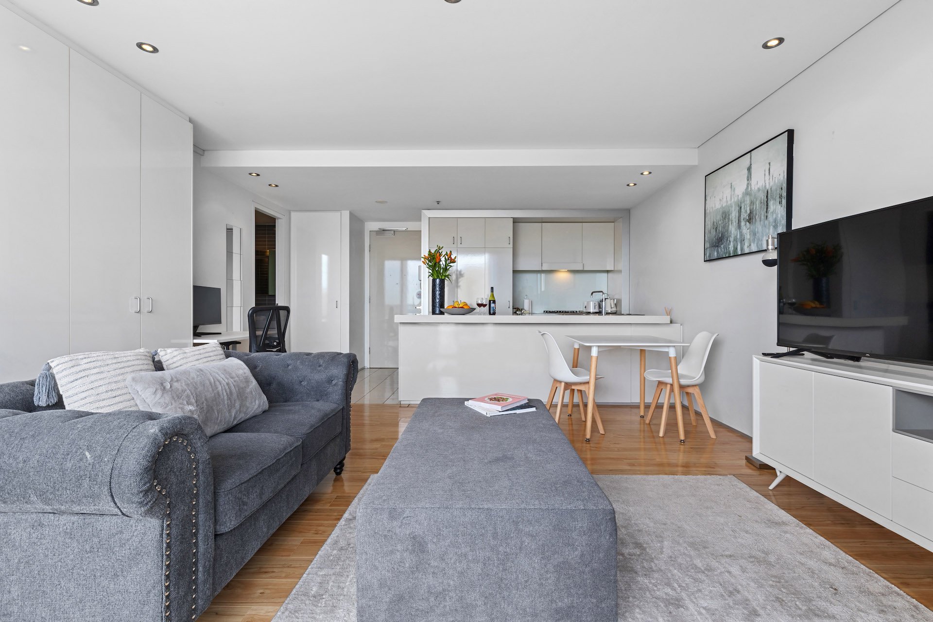 Astra Surry Hills-guestroom-1 Bedroom.jpg
